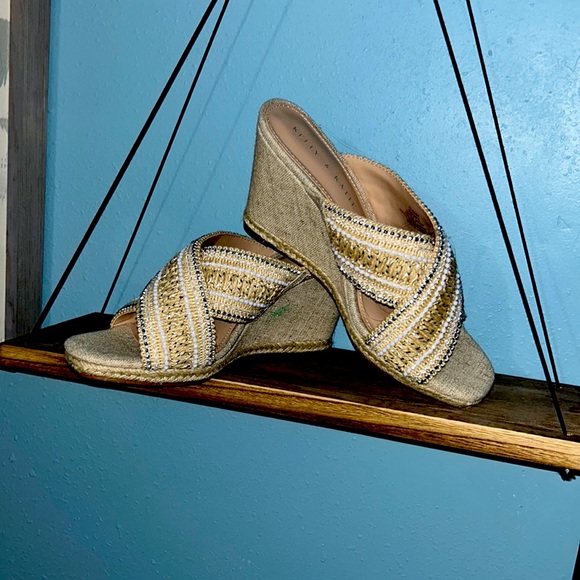 Nude Sparkly Wedges! - Picture 1 of 5